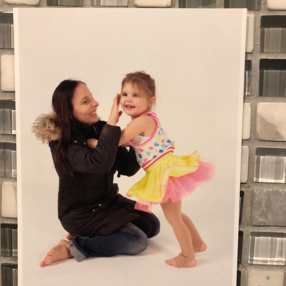 Meet your Posher, Leah - Picture 5 of 7